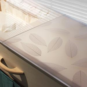 Sierdeksel perspex met bladmotief