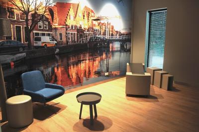 Modern interieur uitvaartcentrum