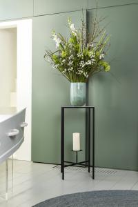 Waxkaars bloementafel zwart