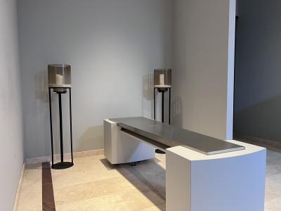 Opbaarmeubel met koelplaat uitvaartcentrum