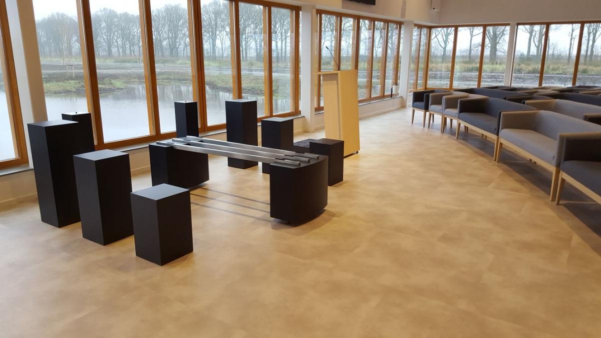 Uitvaartcentrum zuilen zwart