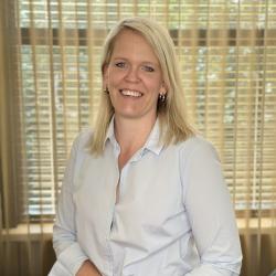 Daniëlle Verhoef Sanders Hesselmans Uitvaartbenodigdheden